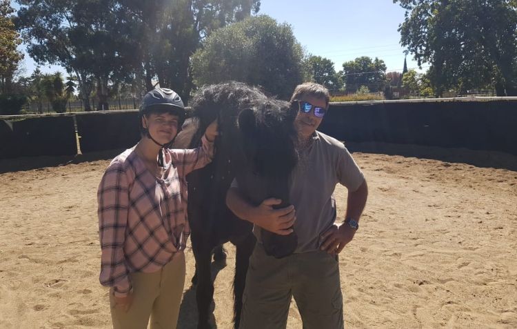 Malan du Toit (right) with Anchen Roos and Bon Ami.